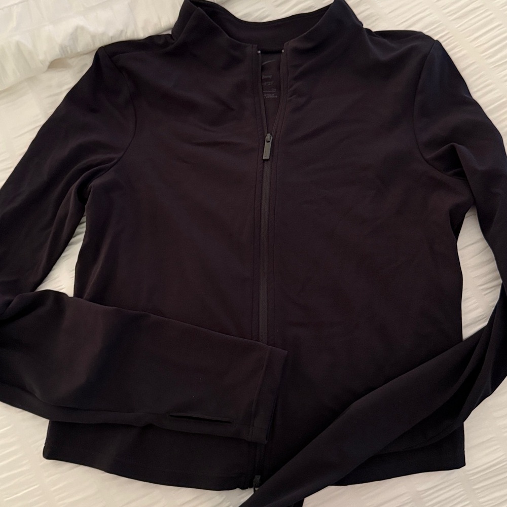 Women’s small Nike Zenvy Dri-FIT black Jacket